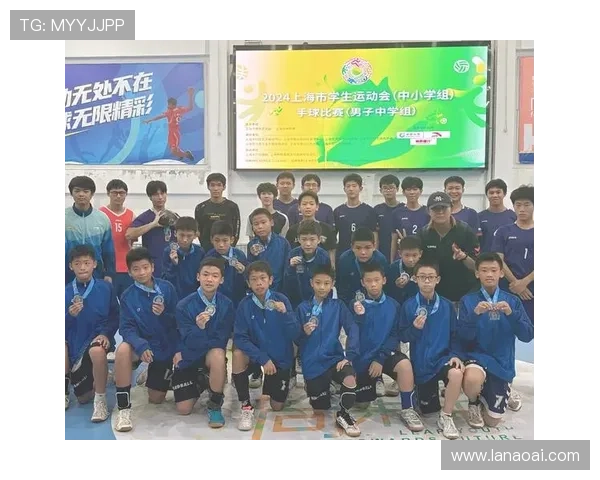 上海羽毛球队如何通过节奏变革提升竞技水平与团队协作能力 上海羽毛球队如何通过节奏变革提升竞技水平与团队协作能力