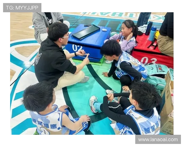成都亚运会足球赛点评:个人能力展现与团队协作的完美结合 成都亚运会足球赛点评:个人能力展现与团队协作的完美结合